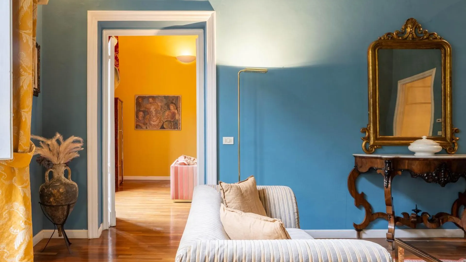 Royal Mansion Of Prince Tommaso Corsini Florence Apartment